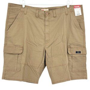 Wrangler Men's Relaxed Fit Low Stretch Brown Cargo Shorts Size 48 Inseam 10" NWT